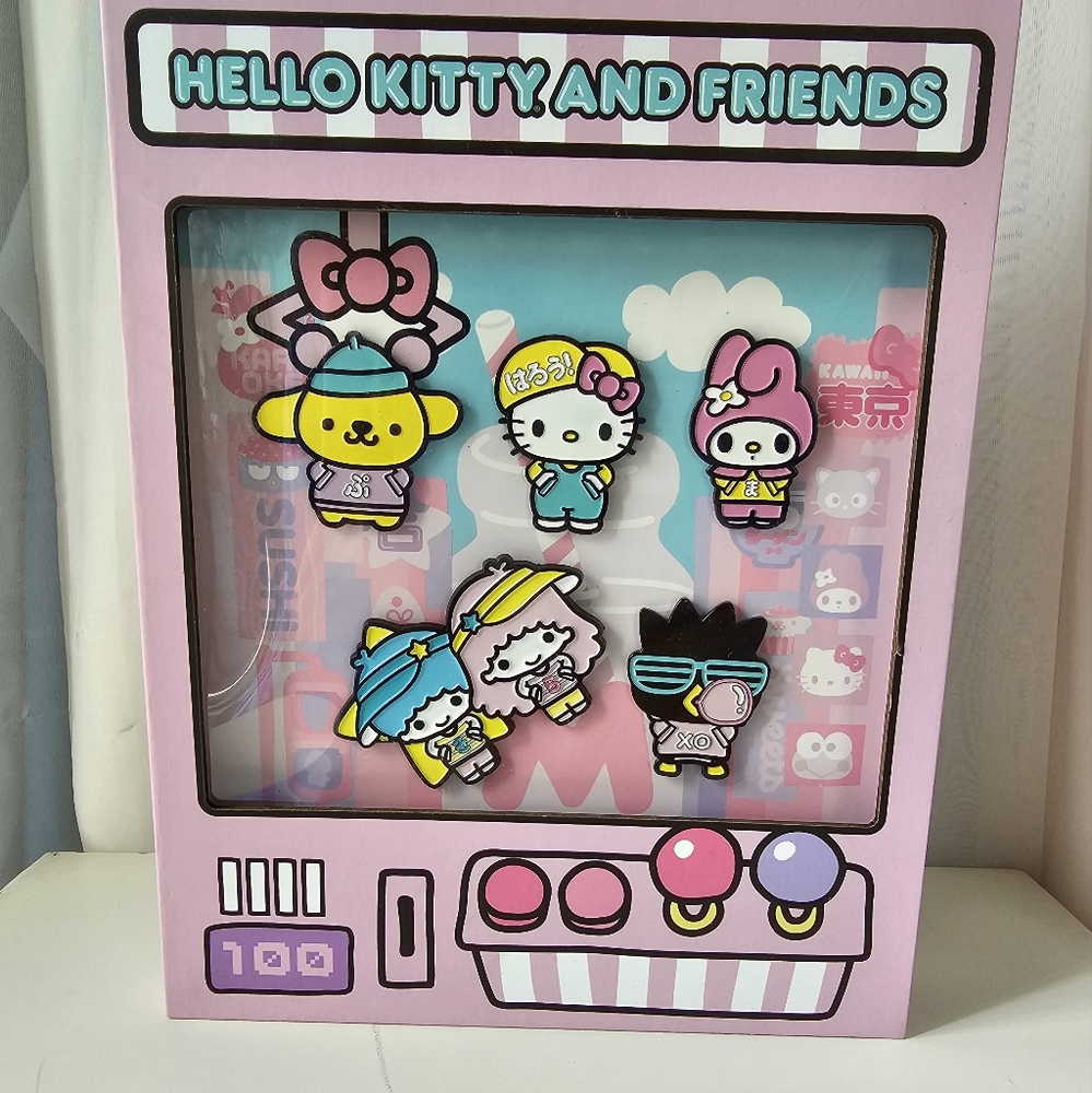 💖SANRIO HELLO KITTY & FRIENDS Loungefly Pin Set💖